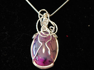 Dragon's Vein Agate Necklace